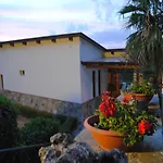 فندق مبيت وإفطار Mola Corbara (Campania)