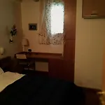 فندق مبيت وإفطار Mola 4*