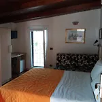 فندق مبيت وإفطار Mola Corbara (Campania)