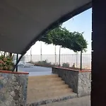 فندق مبيت وإفطار Mola 4*