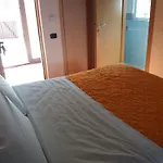 فندق مبيت وإفطار Mola Corbara (Campania)