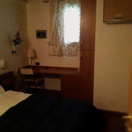 住宿加早餐酒店 莫拉别墅住宿加早餐旅馆 4*