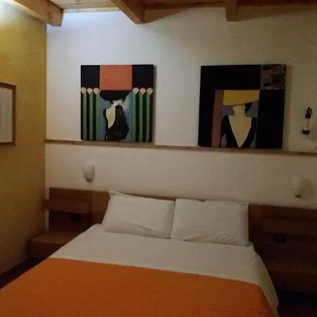 Panzió Mola Corbara