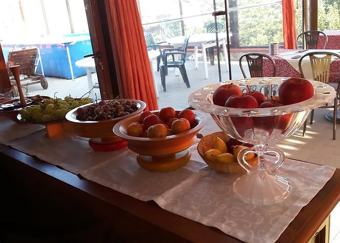 Alojamento de Acomodação e Pequeno-almoço Mola Corbara (Campania)